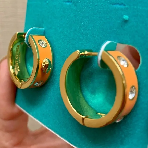 KURT GEIGER LONDON Eagle Enamel Huggie Hoop Earrings - Picture 5 of 9